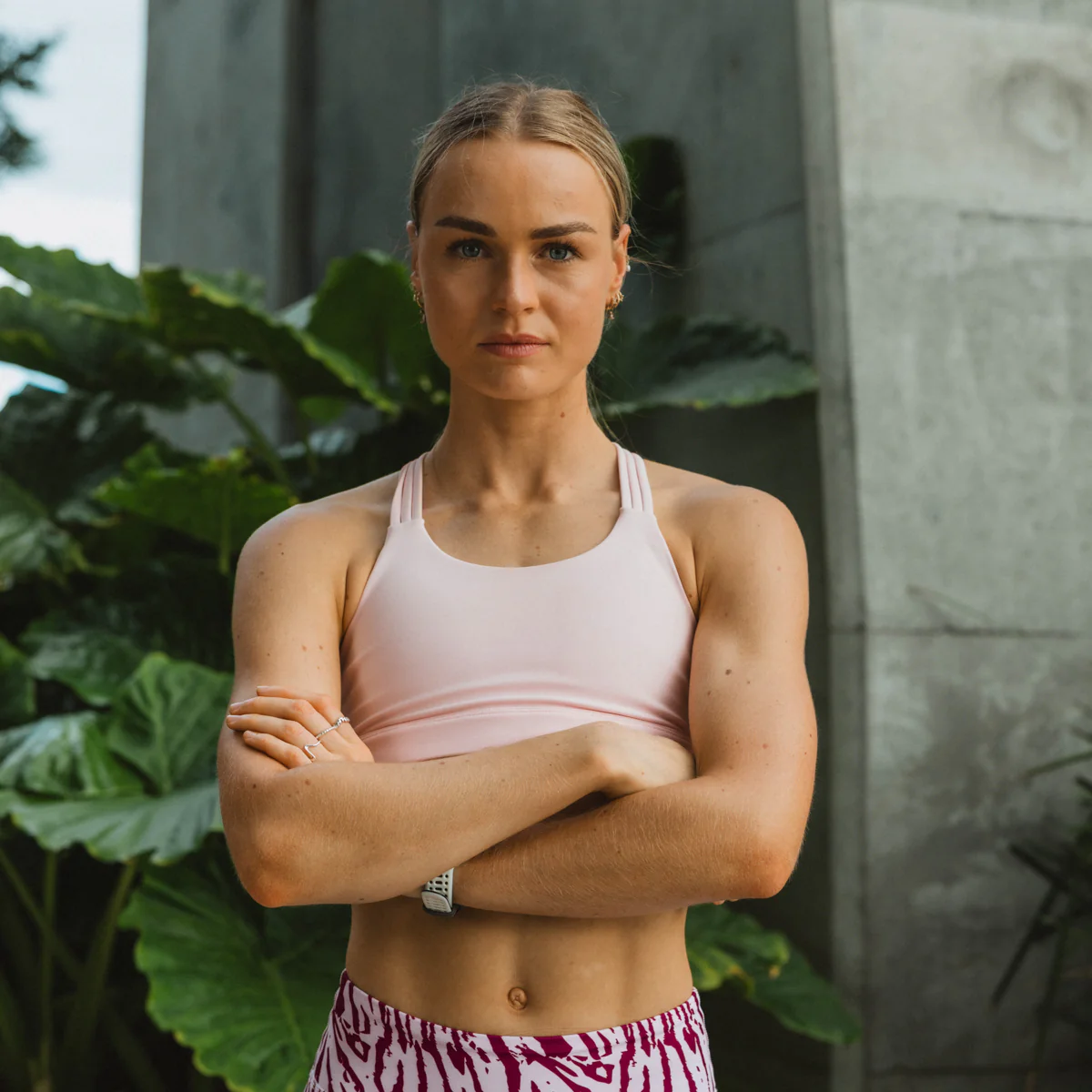 IMPI Running 6 Strap Bra Top - Ballet Pink - Image 2